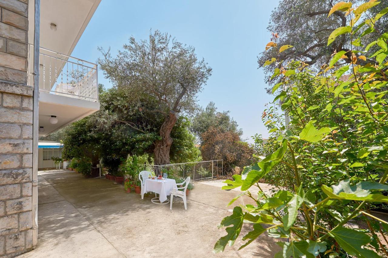 Apartmani Kuca U Maslinama Sveti Stefan Eksteriør billede